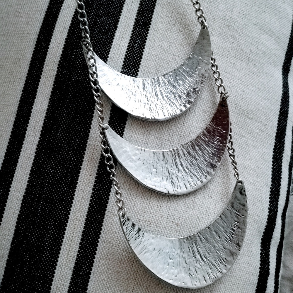 Statement Three Plate Silver Necklace - image 4